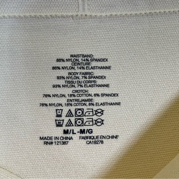 Cream High-Waisted Shapewear Shorts. Size M/L. In pristine condition! - Picture 4 of 5